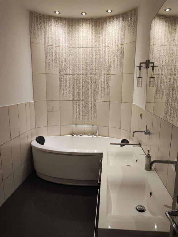 Central Vienna Apartment With Unique 40M2 City Garden & Self Check In Экстерьер фото